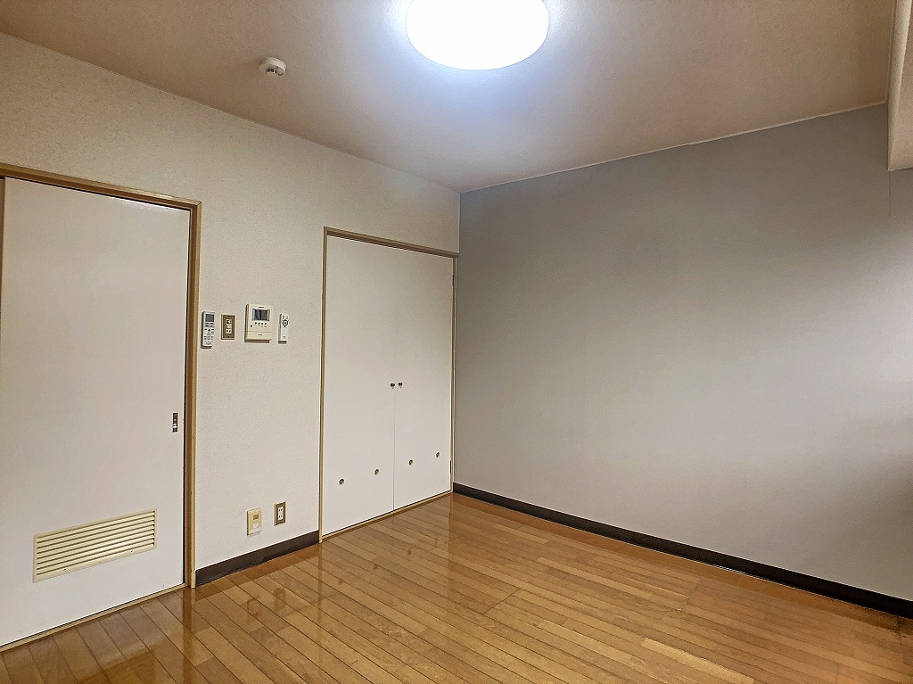 gallery1