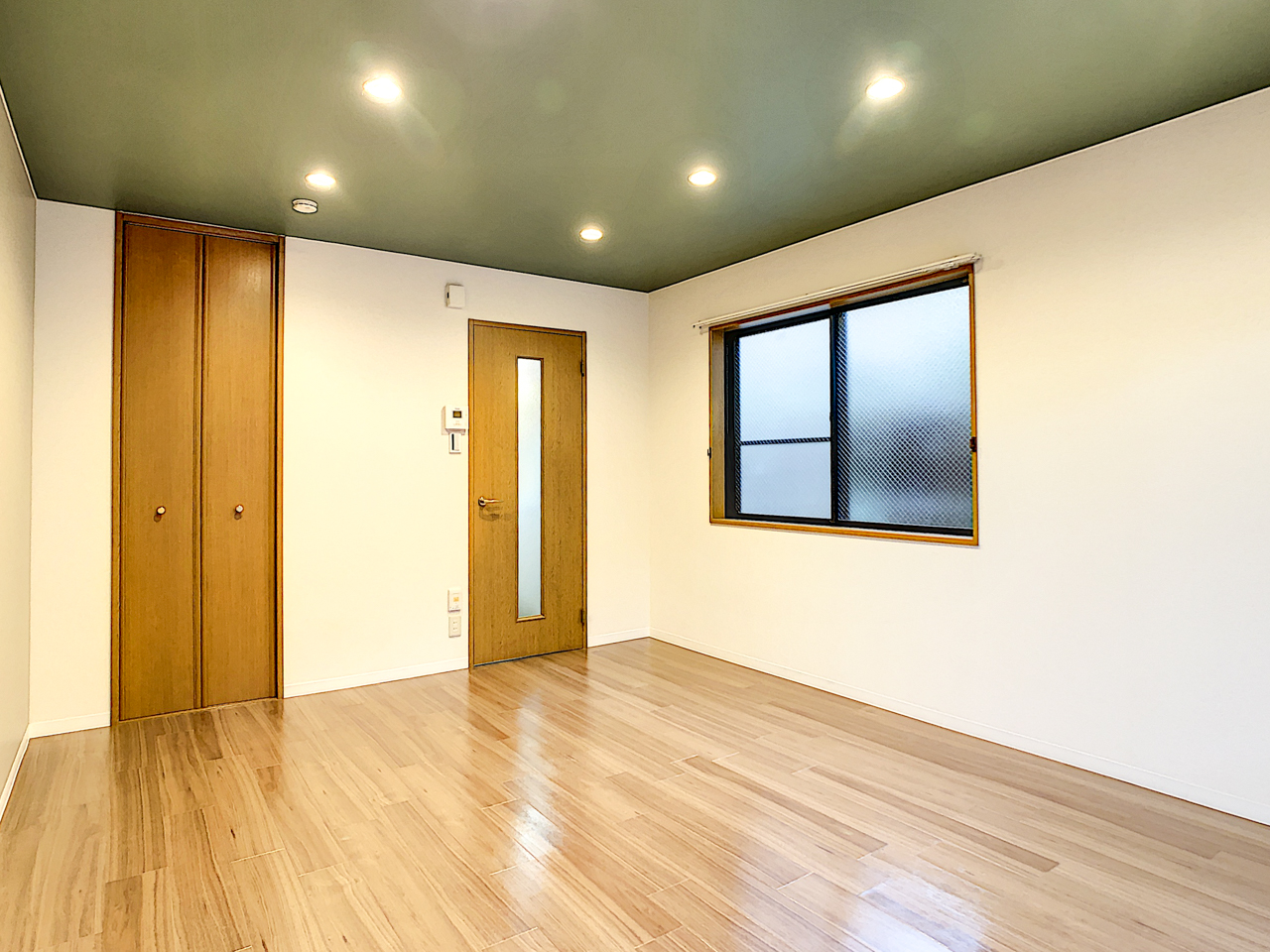 gallery1
